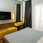 Visar * Avlonya